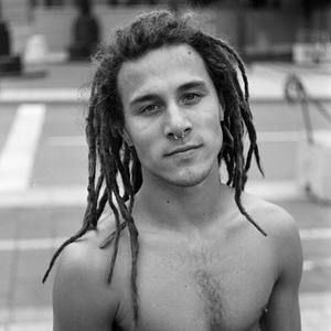 Meet your Posher, Dakota